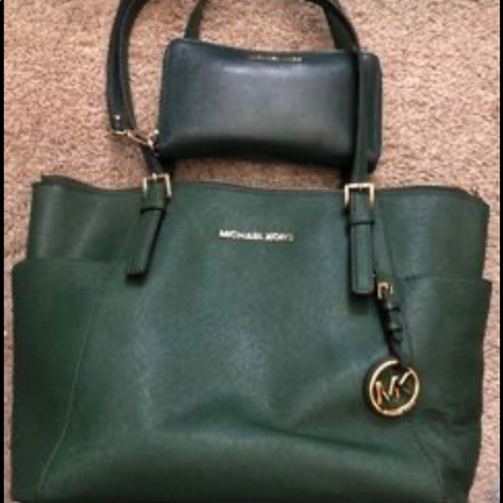 Michael Kors shoulder bag with matching wallet